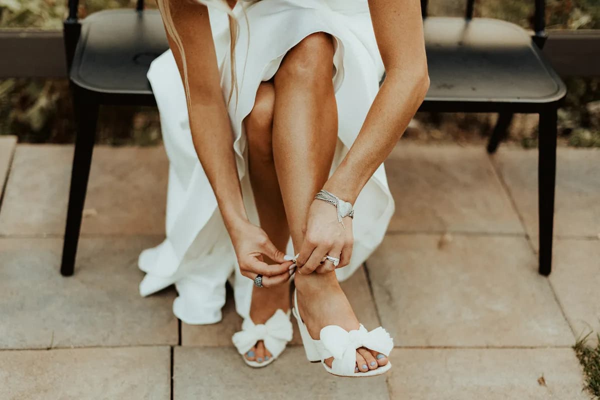 Jak wytrzymać w butach na obcasie bez bólu i dyskomfortu?