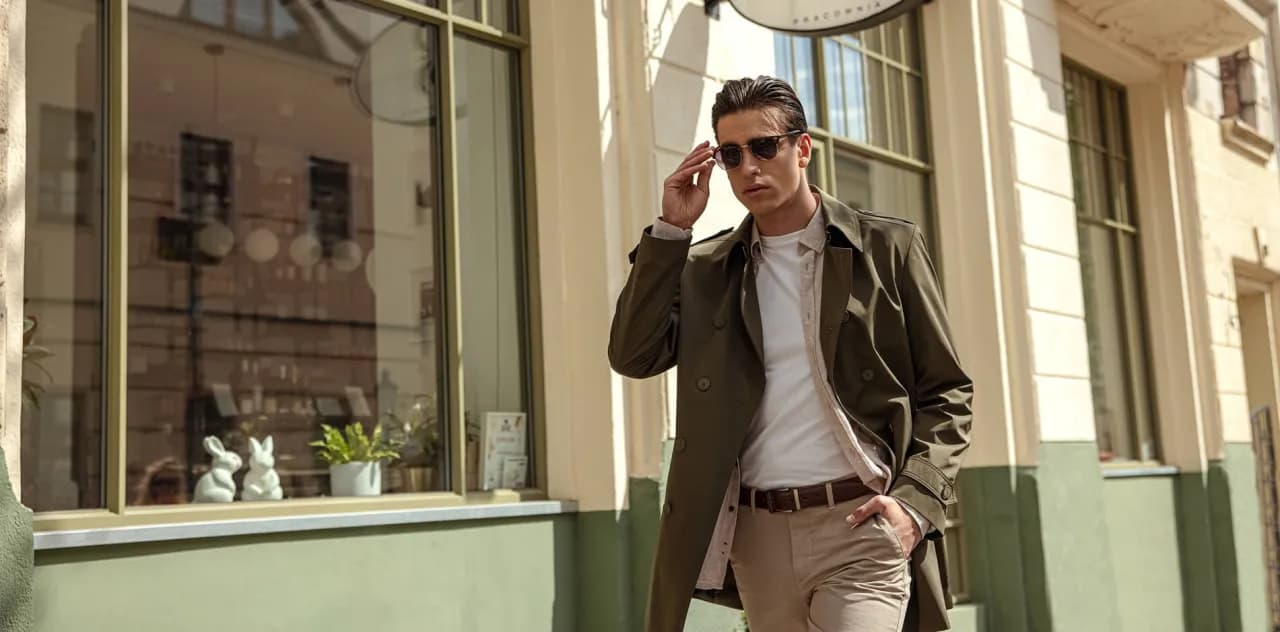 Stylizacje z koszulą khaki: odkryj modne połączenia na każdą okazję