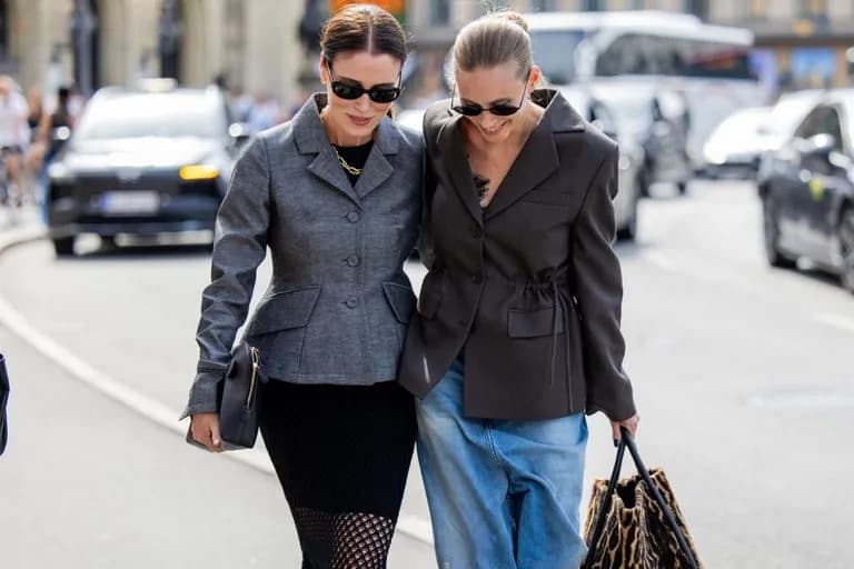 Jakie żakiety są modne - odkryj najgorętsze trendy i stylizacje